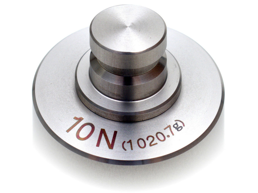 村上衡器】<br>TRUSCO M1RW-10KG M1級 鋳鉄製枕型分銅 10kg M1RW10KG 207-3021<br>村上衡器 5KG-M2. 鋳鉄製まくら型分銅 M2級 村上衡器】<br>ViBRA F1CSO-20GJ:JISマーク付OIML型円筒分銅(非磁性ステンレス) 20G F1級 プラケース付 (品番:F1CSO-20GJ)(注番1526733)<br>村上衡器 5KG-M2. 鋳鉄製まくら型分銅 M2級